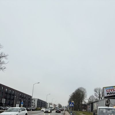 Media Expert czyści magazyny