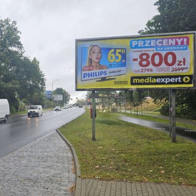 Przeceny na urodziny w Media Expert... zaproszenie na naszych billboardach.