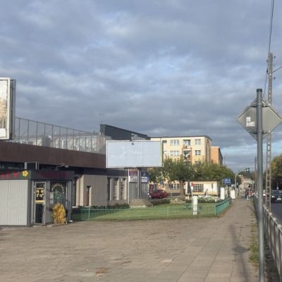 Praca w nowoczesnym magazynie ...na billboardach w regionie